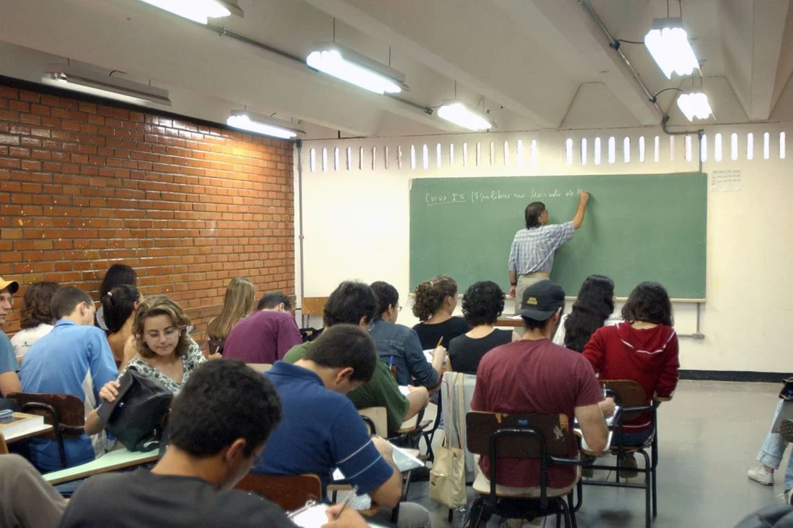 O Encceja é um exame para jovens e adultos que não tiveram oportunidade de concluir os estudos na idade apropriada (Foto: Arquivo/Agência Brasil)