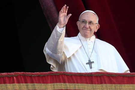 Casais homoafetivos nos EUA correm para serem abençoados após comunicado de Papa Francisco