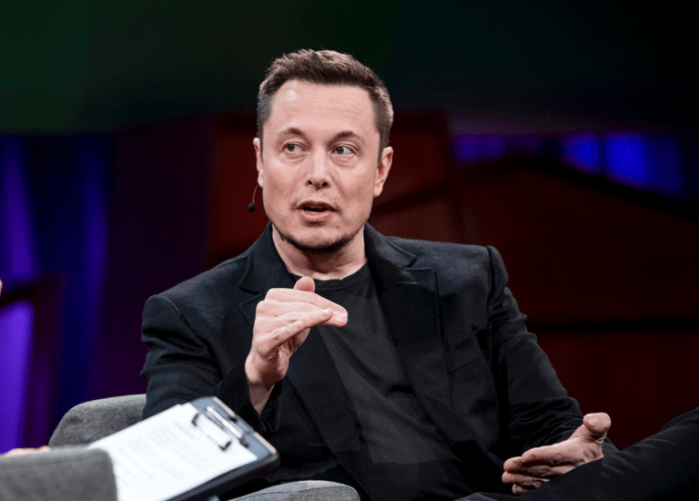Compra do Twitter por Elon Musk divide opniões nas redes