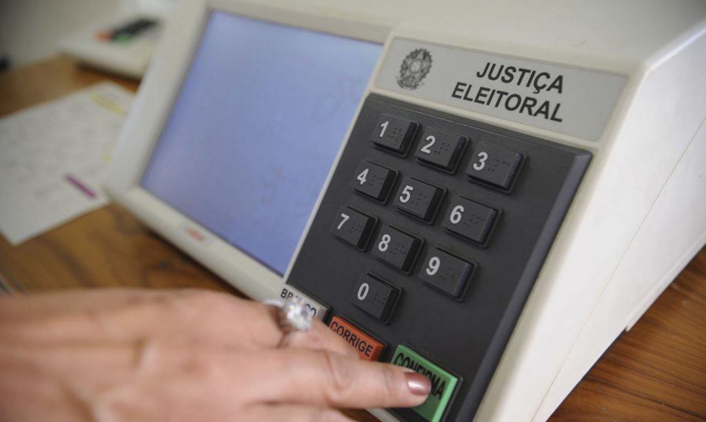 A disputa para cargos nas eleições de 2022 seguem acirradas em Goiás. Candidatos às chapas majoritárias estão correndo com suas pré-campanhas