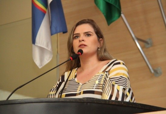 Autora da proposta da bancada, deputada Marília Arraes (PT-PE), afirmou que o veto de Bolsonaro atinge todas as mulheres do País.