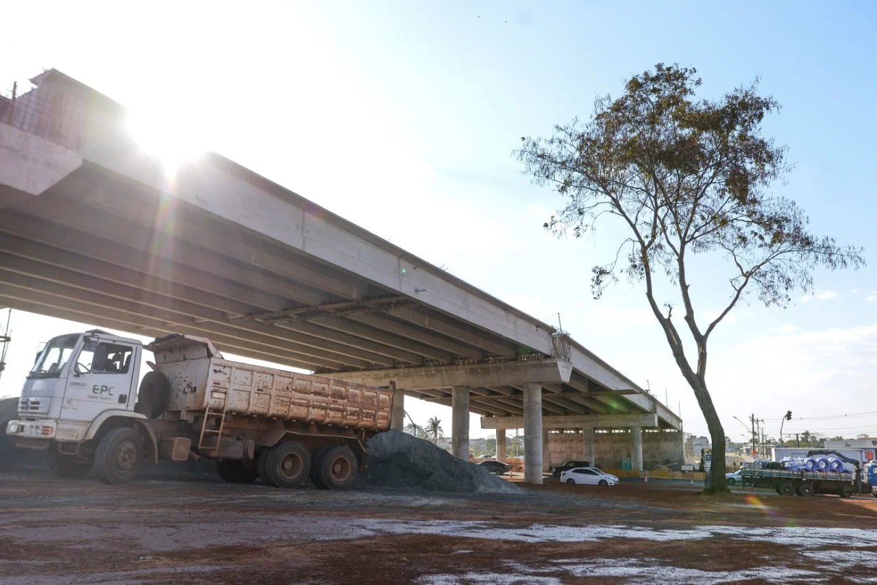 A suspensão do BRT foi tomada logo após obra sofrer rebaixamento na cabeceira