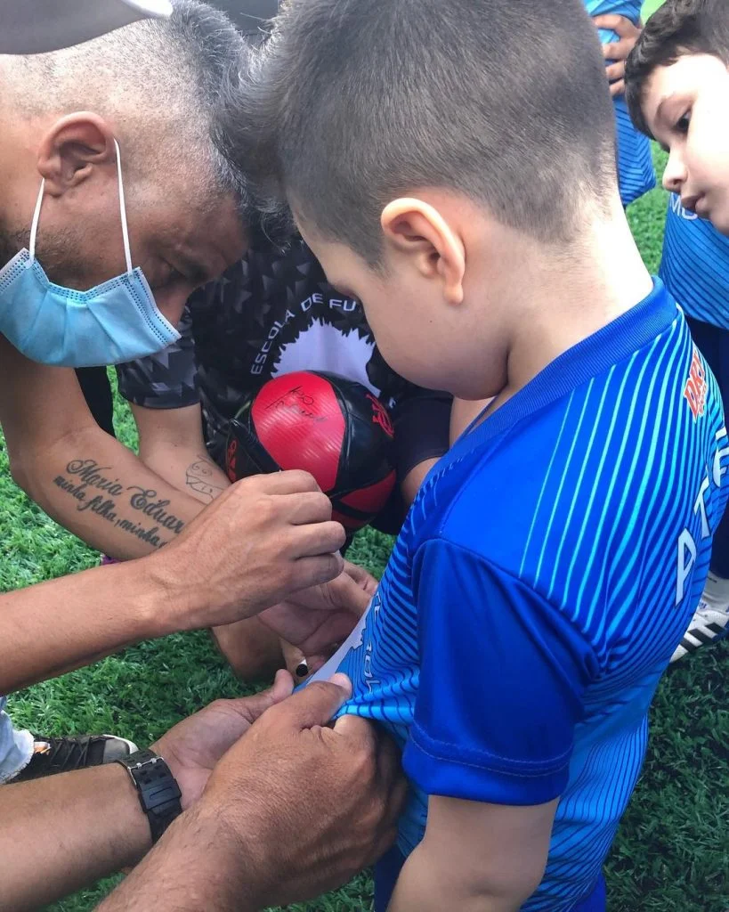 Escolinha de futebol Léo Moura