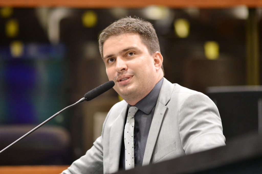 Deputado estadual Humberto Teófilo