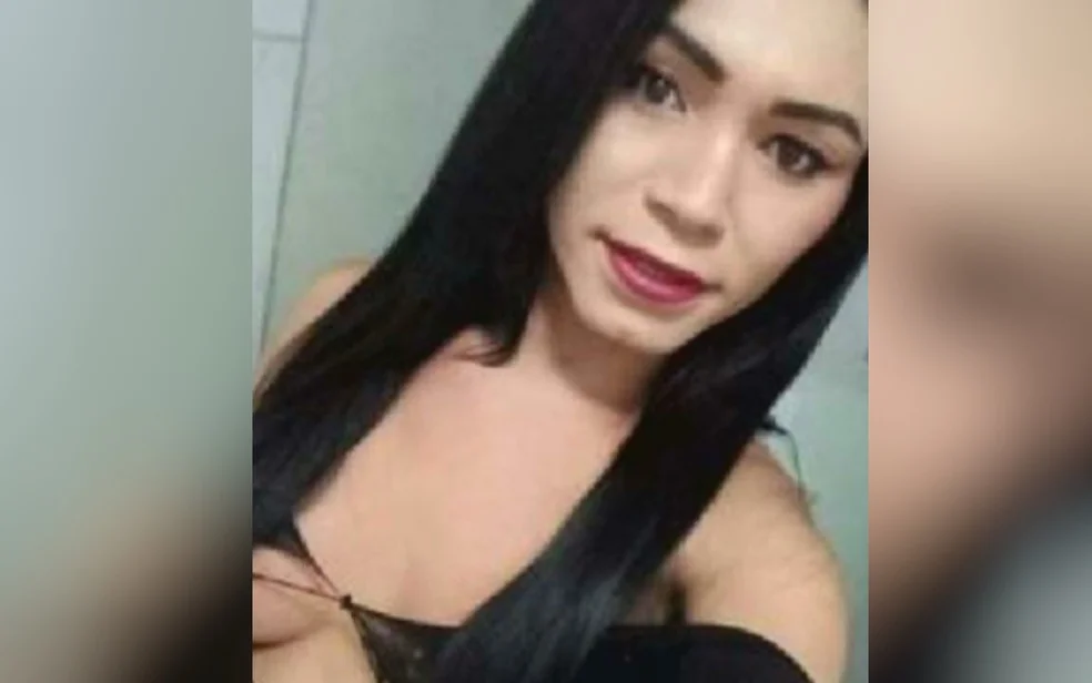 Na versão do empresário, a travesti teria discutido após obrigar ele a comprar drogas e por isso ele atirou