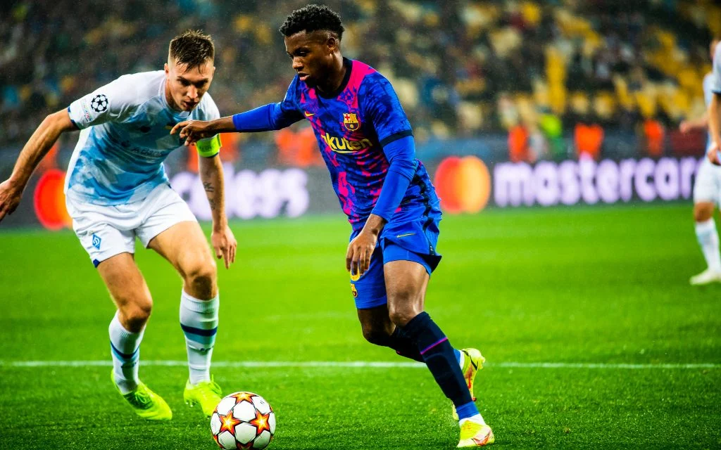 Ansu Fati, do Barcelona, em jogo da Liga dos Campeões