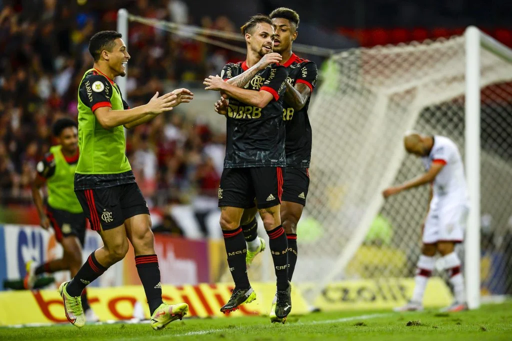 Flamengo 2x0 Atlético-GO, pela Série A, com dois gols de Michael