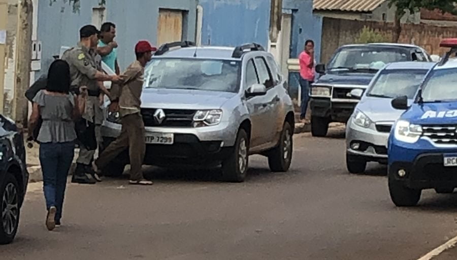 Caso Wanderson: suspeito de homicídio triplo se entrega à polícia, em Gameleira de Goiás