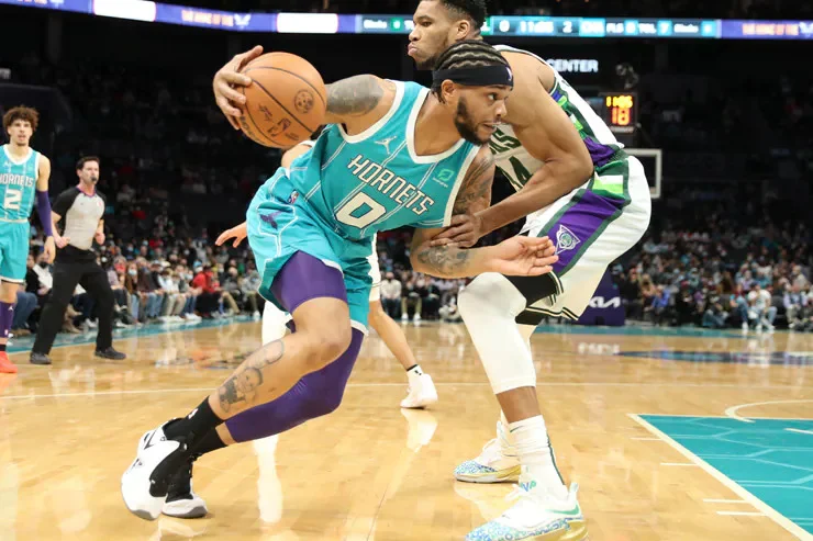 Hornets-x-Bucks-NBA