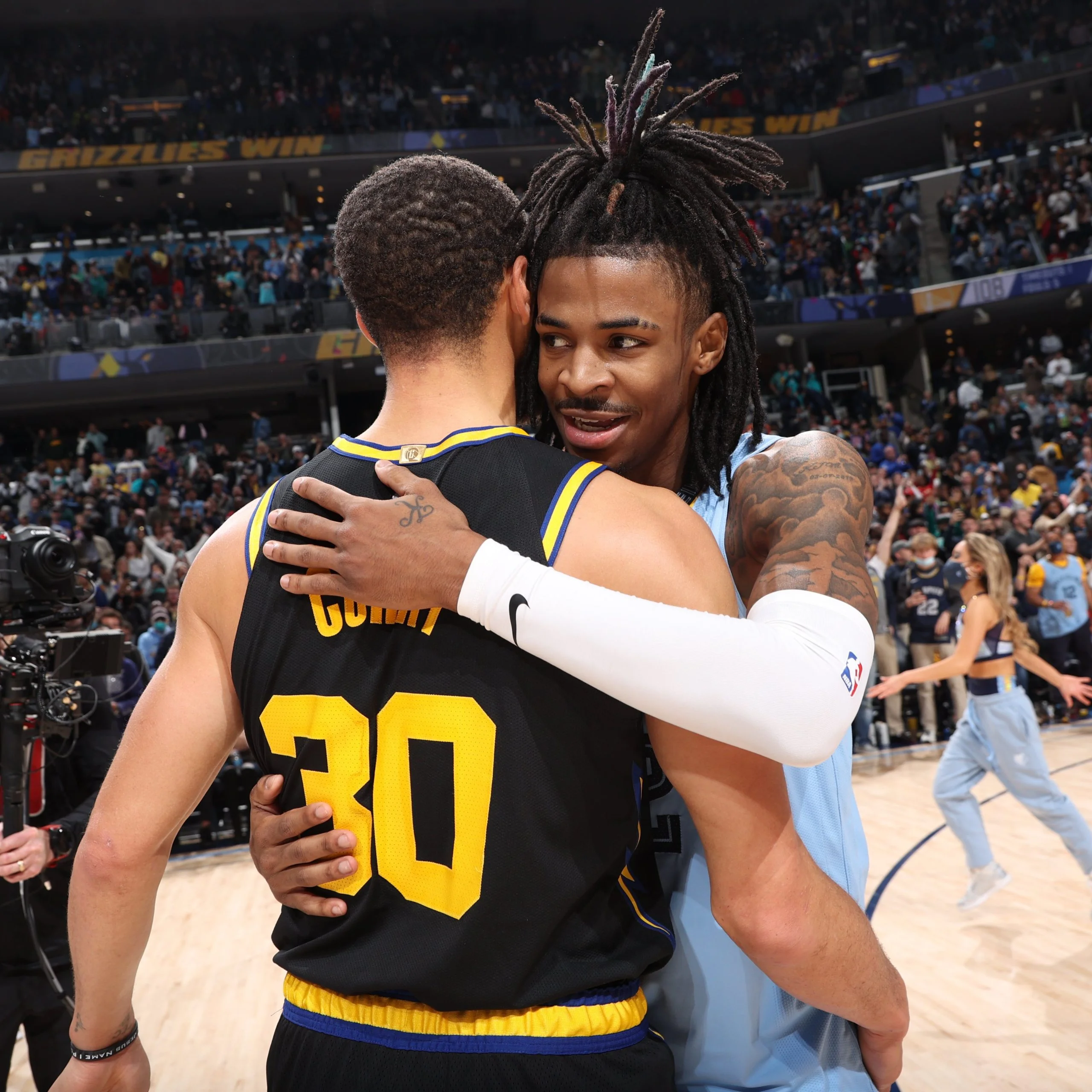 Ja Morant e Stephen Curry NBA