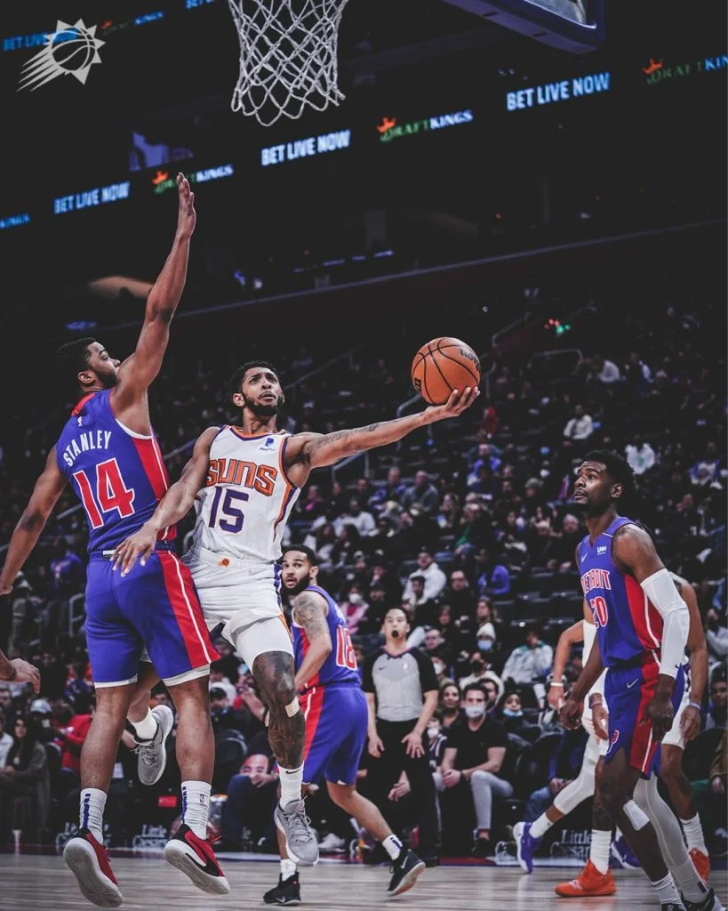 Phoenix Suns vence mais uma na NBA