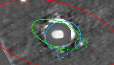 Astrônomos descobrem asteroide com três luas