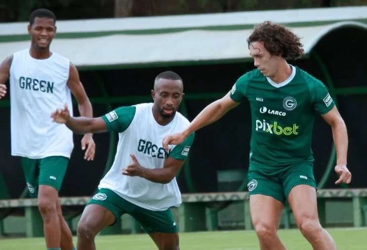 Goiás treinamento antes da 6ª rodada Goianão