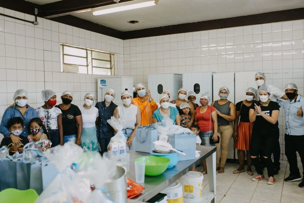 Câmara aprova projetos que incentivam a contratação e permanência de mães no mercado de trabalho