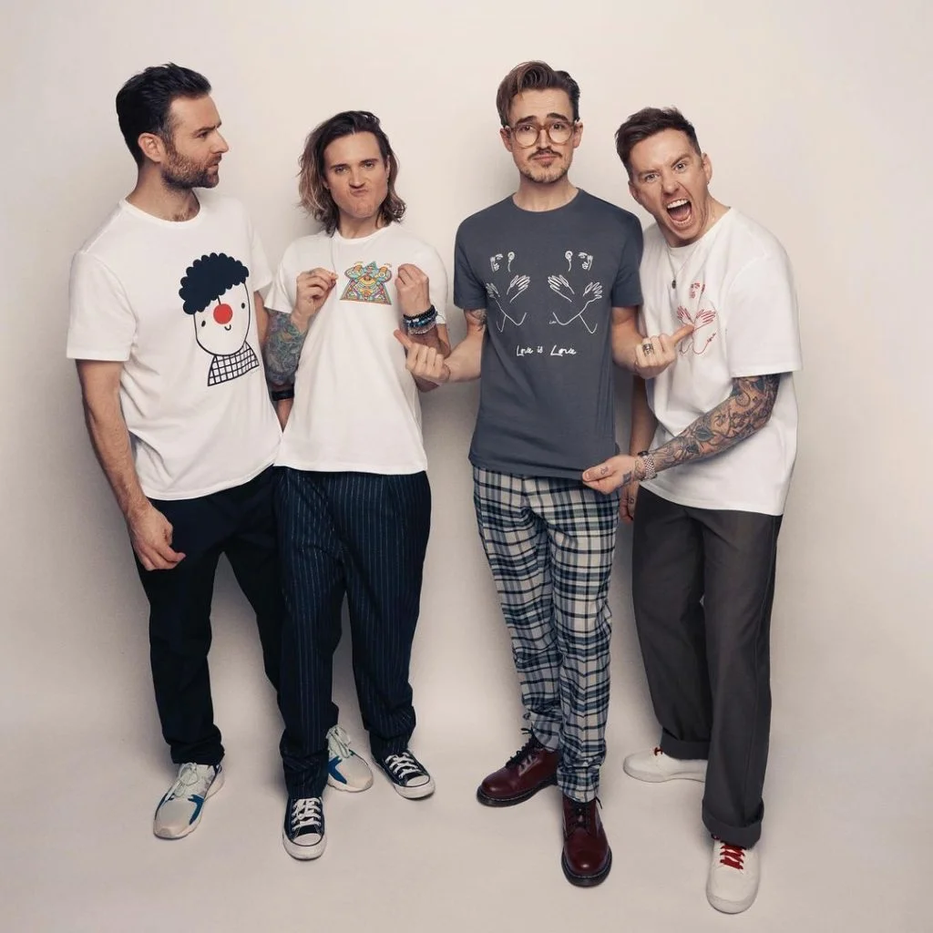 Com muitos fãs no Brasil, McFly anuncia novas datas de shows