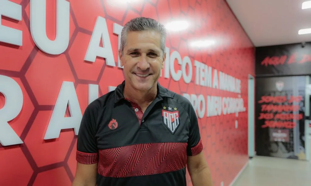 Jorginho técnico Atlético-GO