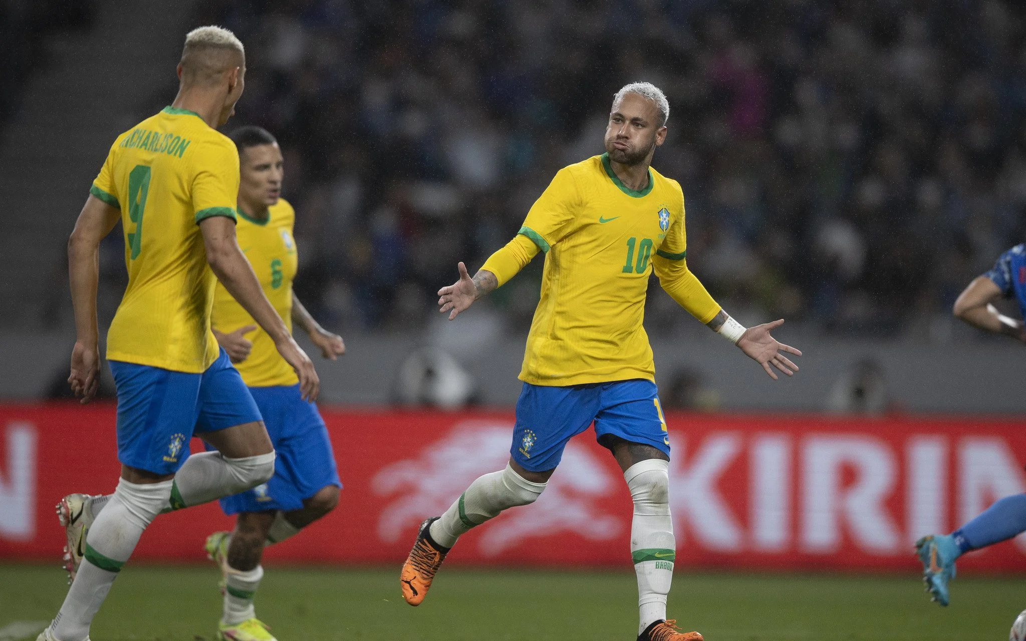 Gol de Neymar Brasil x Japão