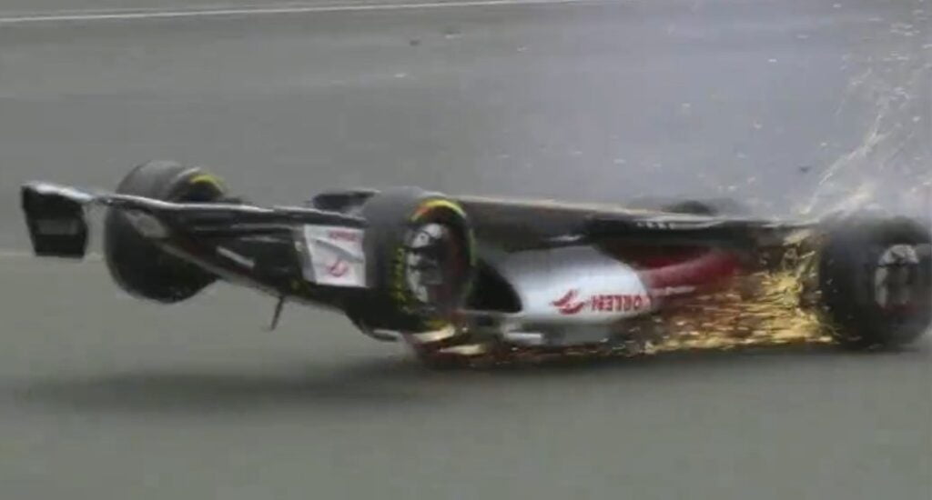 Guanyu Zhou acidente Fórmula 1