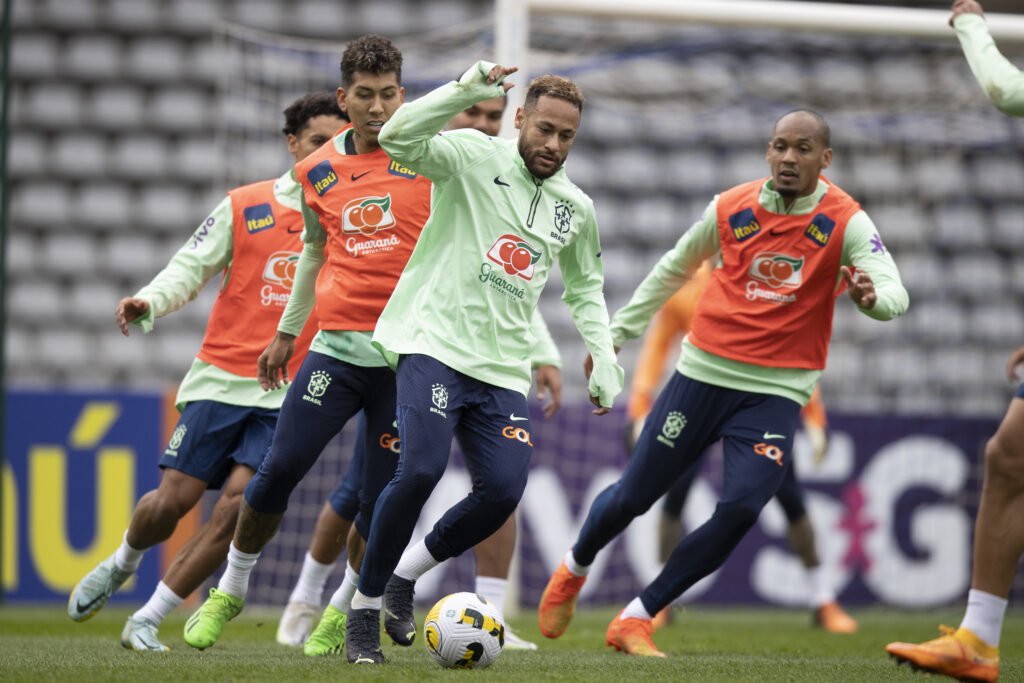 Seleção Brasileira treino Neymar