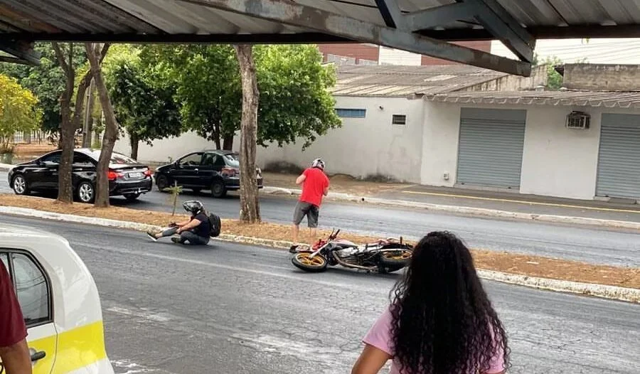 Chuva e jamelões causam acidentes em diferentes setores de Goiânia