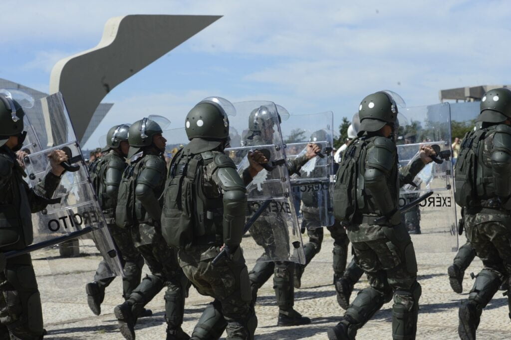 Forças Armadas vão as ruas para prevenir violência político-partidária neste domingo, 2