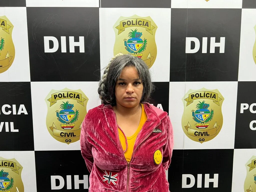 Mulher é presa por mandar matar traficante após briga em distribuidora de Trindade