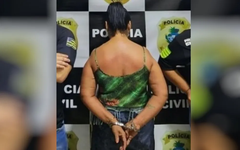 Dona de prostíbulo é presa suspeita de explorar sexualmente irmãs gêmea, em Jaraguá