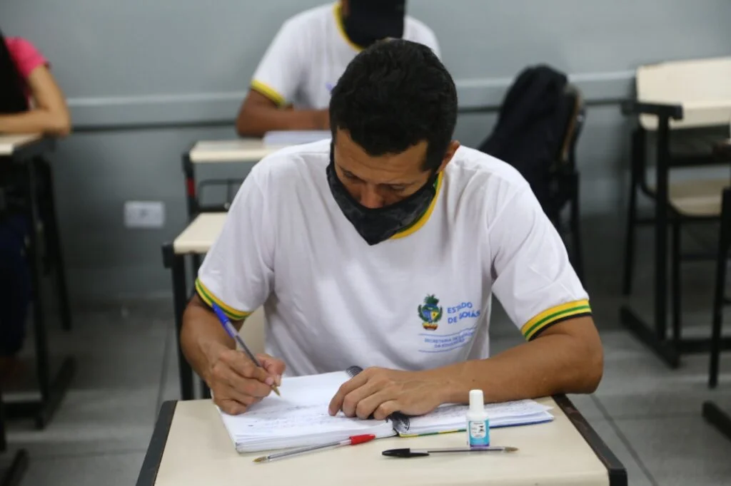 Ações como o AlfaMais Goiás e o Afabetização e Família buscam garantir o ensino inicial em parceira com os municípios goianos