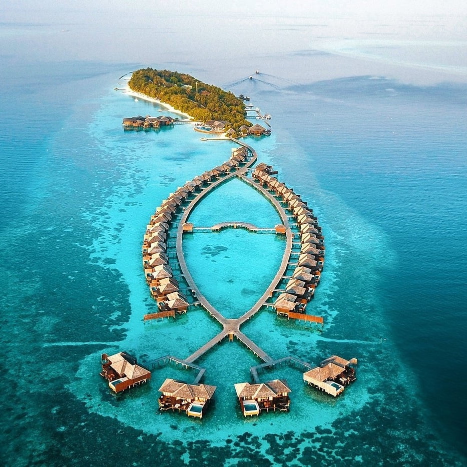 lily-beach-resort--spa-na-ilha-huvahandhoo-nas-maldivas-1653923159641_v2_1x1