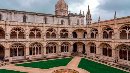 Por que o Mosteiro dos Jerónimos, em Portugal, é tão importante?