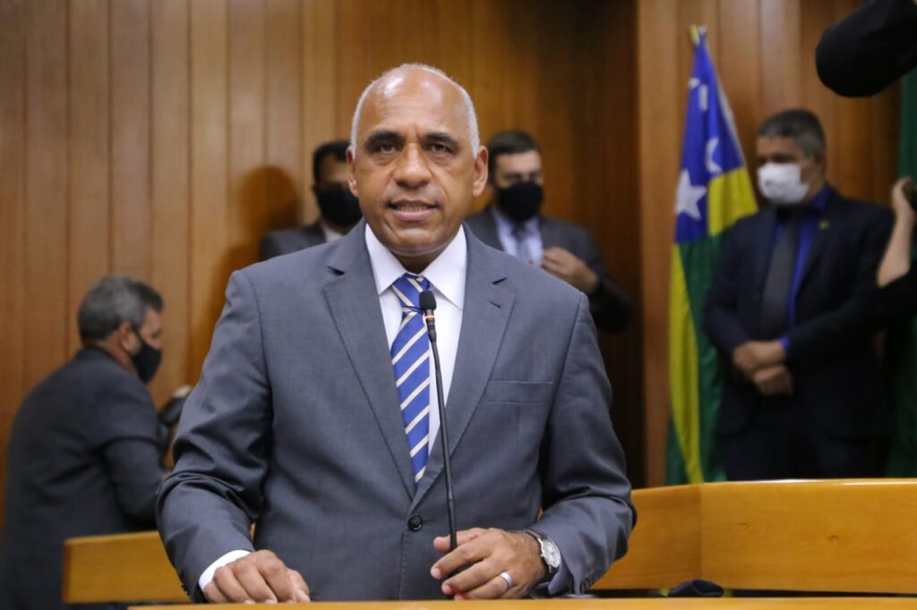 Rogério Cruz é alvo de dois pedidos de impeachment na Câmara de Goiânia