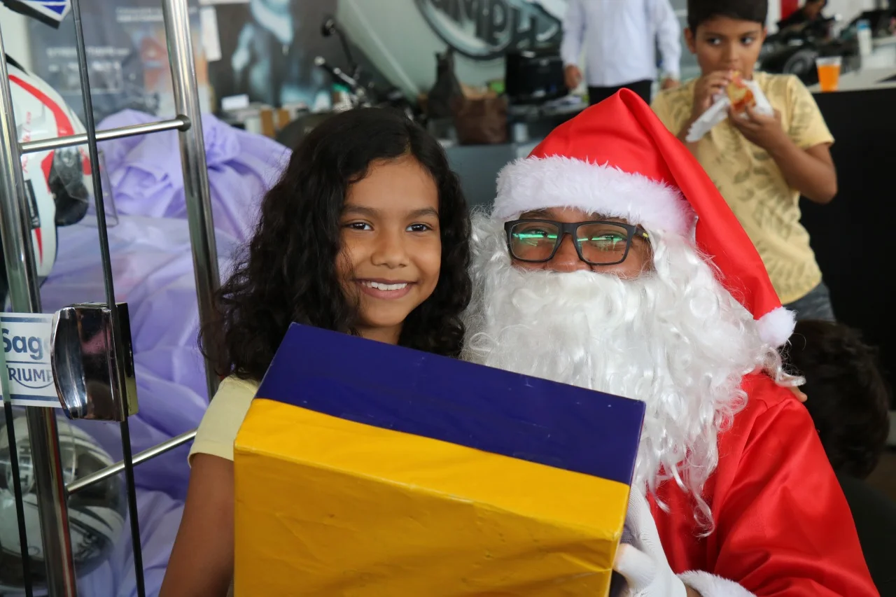 Prazo para adoação de cartinhas do ''Papai Noel dos Correios'' é prorrogado