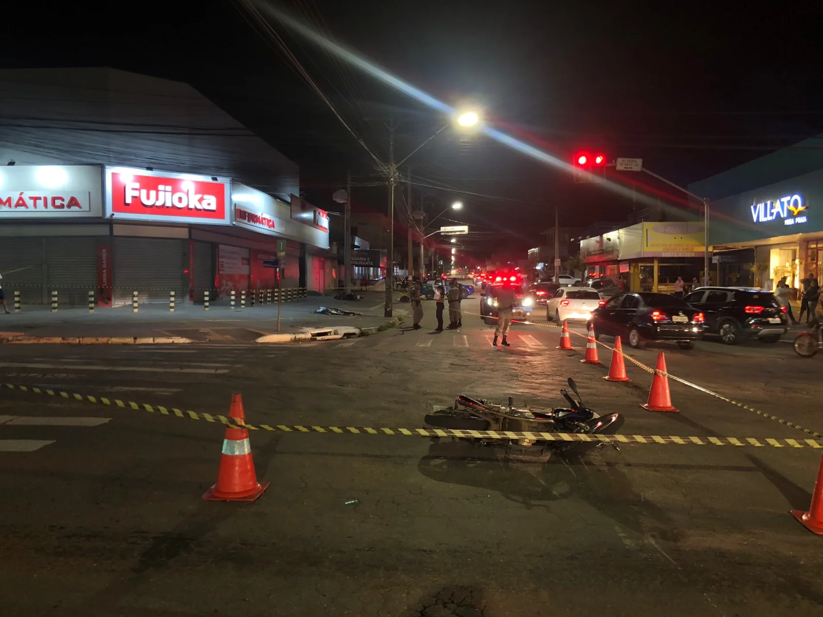 Motociclista morre após ultrapassagem na Av. T-9, em Goiânia