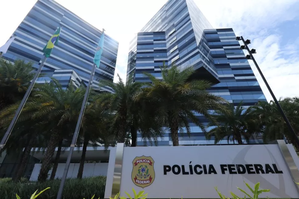 Bolsonaristas que tentaram invadir sede da PF são presos em Brasília