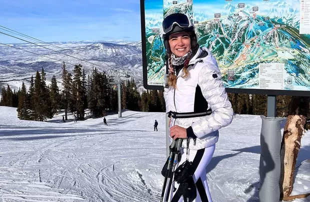 Luciana Gimenez sofre grave acidente na neve e passa por cirurgia