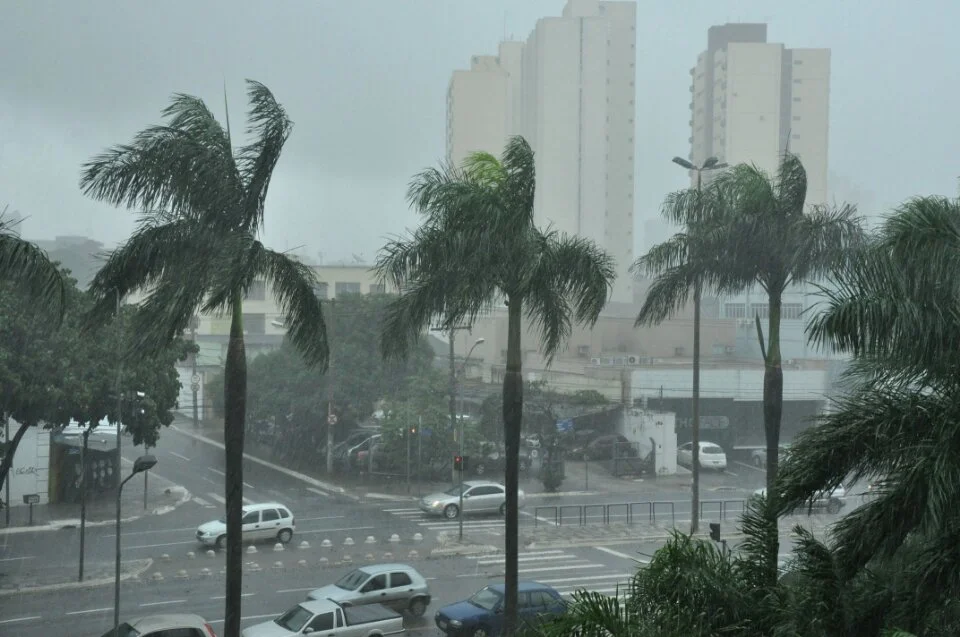 Goiás tem alerta de temporais neste final de semana