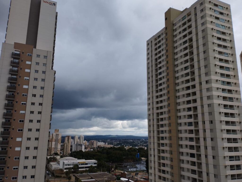 Fim de semana em Goiás será de calor e umidade, com risco de tempestades