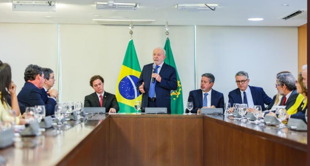 Lula agradeceu a aprovação rápida pelos parlamentares do decreto de intervenção e a cobertura da imprensa.