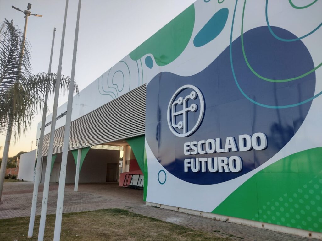 Escolas do Futuro de Goiânia, Aparecida e Santo Antônio do Descoberto estão com vagas disponíveis para cursos gratuitos de capacitação e qualificação