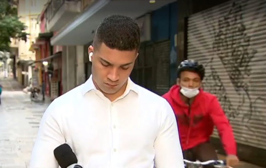 Repórter da Record sofre tentativa de assalto ao vivo no centro de São Paulo