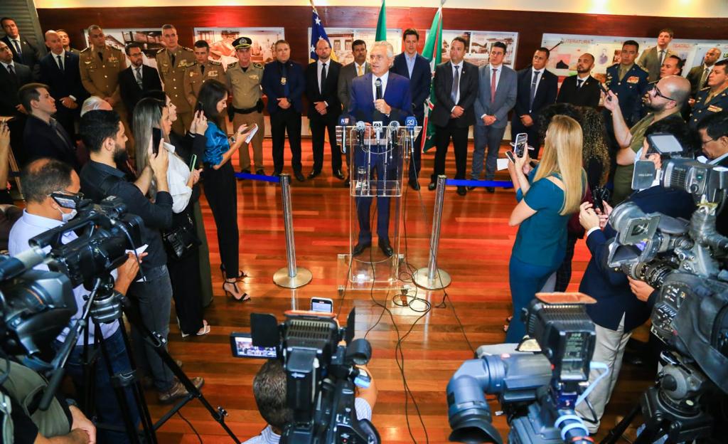 O governador Ronaldo Caiado apresentou, nesta segunda-feira,6, os novos chefes de segurança pública em Goiás