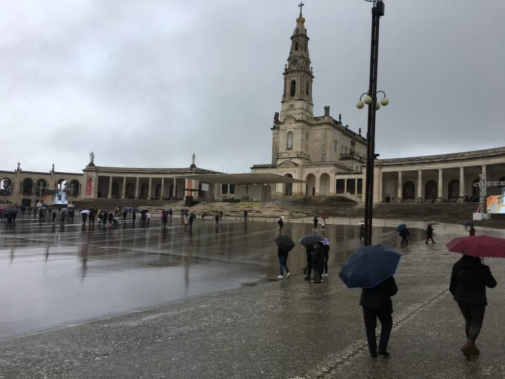 Mais de 4,8 mil crianças foram abusadas sexualmente em igrejas católica de Portugal