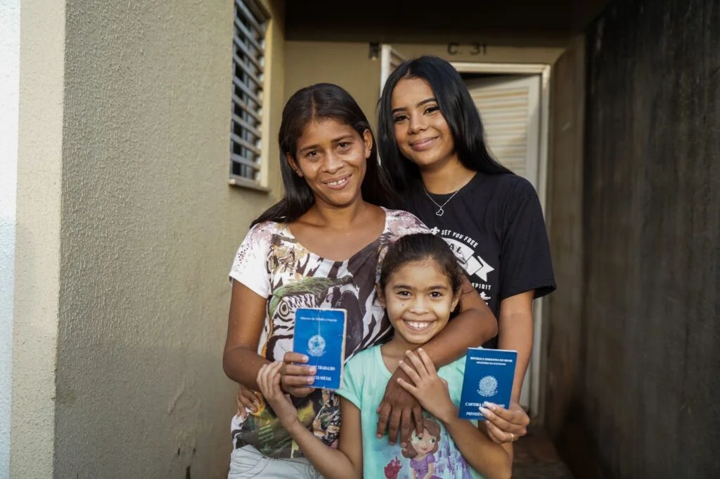 Iniciativa inédita do Governo de Goiás leva oportunidades de emprego e qualificação para famílias em situação de vulnerabilidade social de forma personalizada