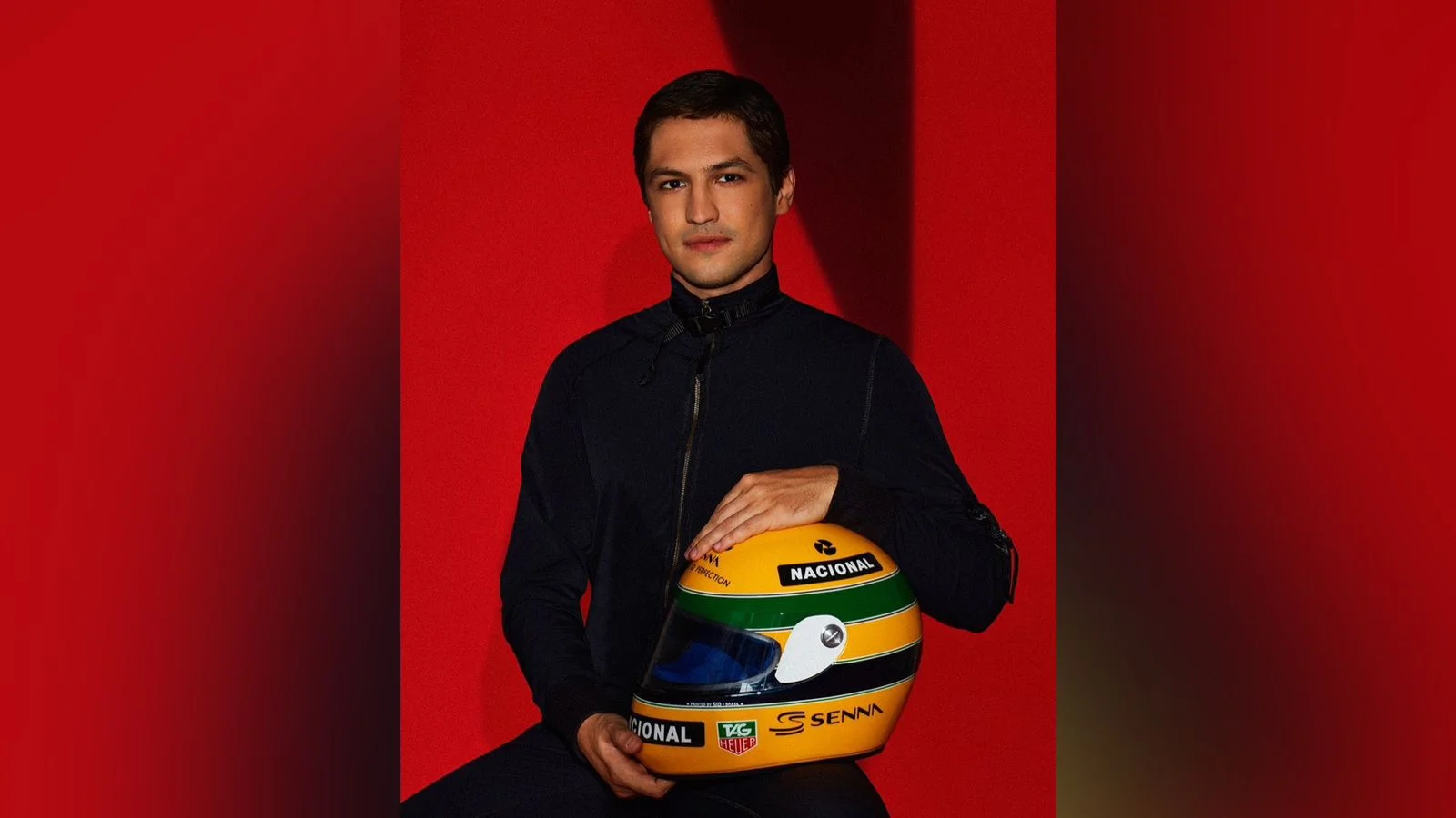 A Netflix anunciou nesta terça-feira,21, que está produzindo uma minissérie de seis episódios a que irá narrar a trajetória do piloto brasileiro da fórmula 1, Ayrton Senna (Foto: Divulgação Netflix)