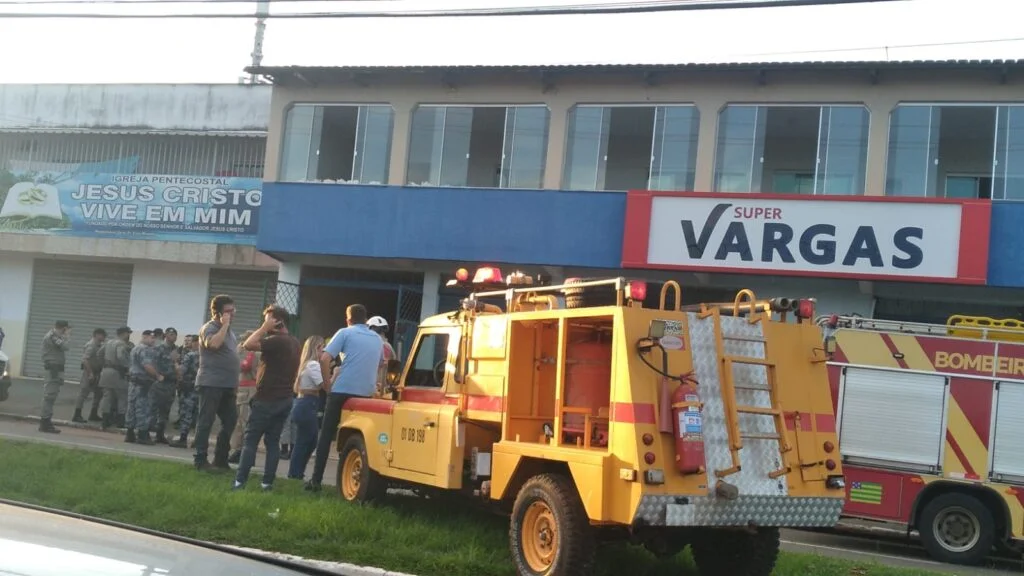 Sobe para 9 o número de pessoas feridas em quede de avião em Goiânia