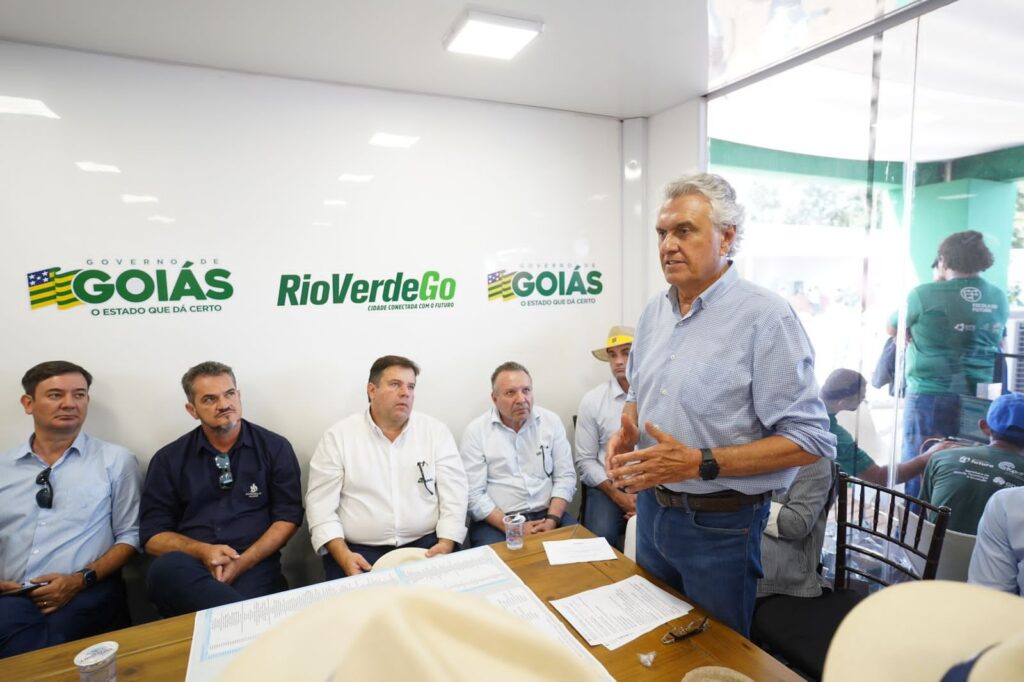 Governador Ronaldo Caiado conduz primeira reunião do Conselho Gestor do Fundeinfra