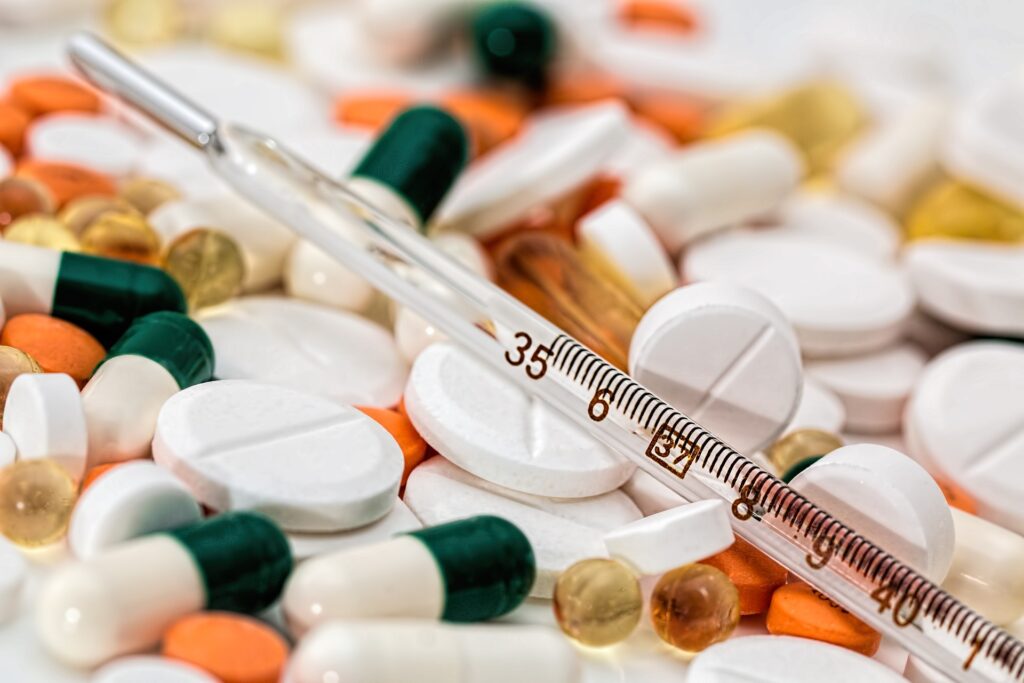 Remédios vão sofrer reajuste e preços podem subir 5,6% em abril