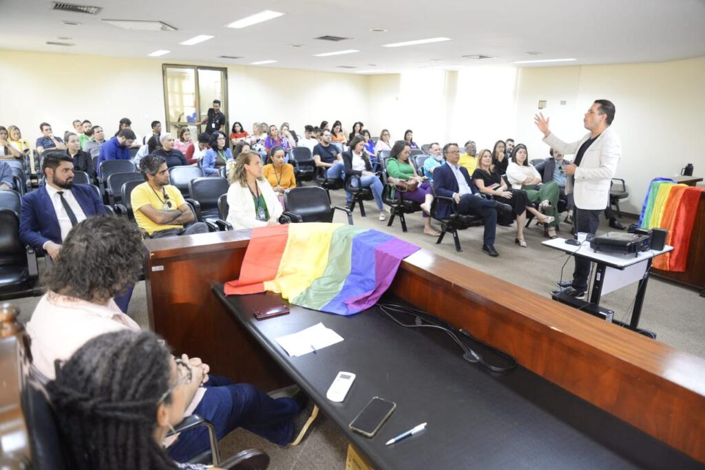 Goiás apresenta levantamento sobre a situação da população LGBTQIAPN+