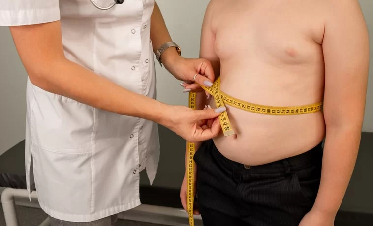 Jovens brasileiros estão mais obesos e ansiosos, revela Covitel 2023