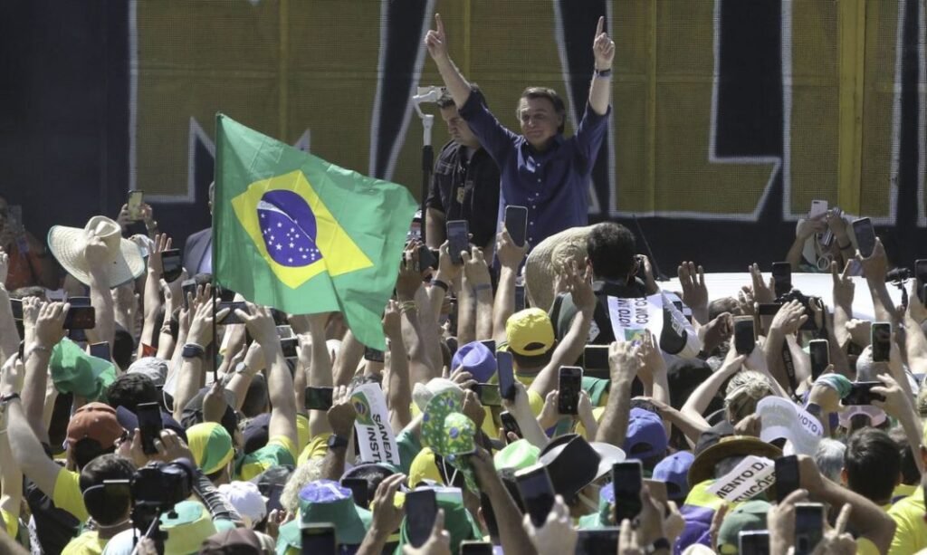 5% dos brasileiros afirmam que doariam dinheiro para Bolsonaro, afirma pesquisa